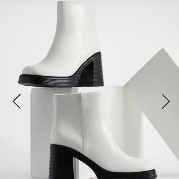 NWT JustFab White Faux Leather Platform Booties in Size 10 - Picture 11 of 14